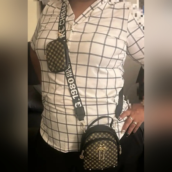 Designer Inspired Kissing Doves Handbag and Purse Set - Picture 2 of 16